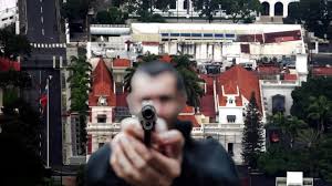 ভেনেজুয়েলায় মাঝরাতে প্রেসিডেন্ট প্রাসাদের কাছে গুলি